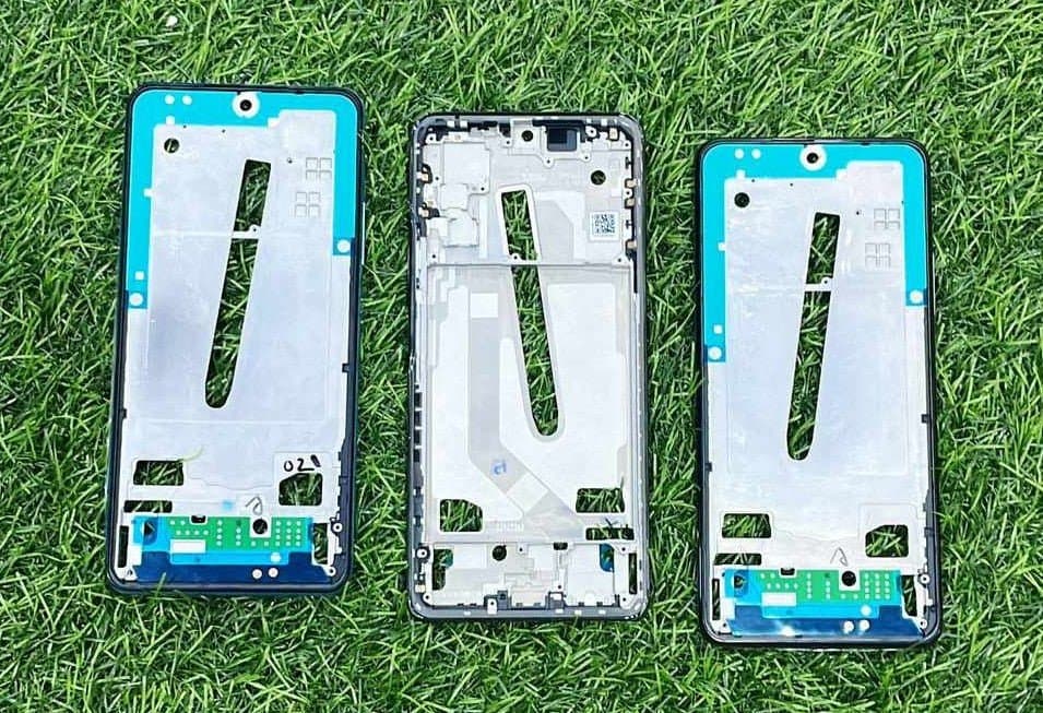 Mozomart Lcd Display Middle Frame for Mi 11i : Purple Mist